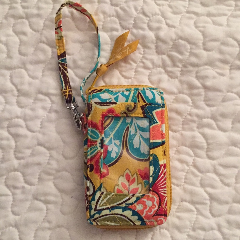 VERA BRADLEY Wristlet